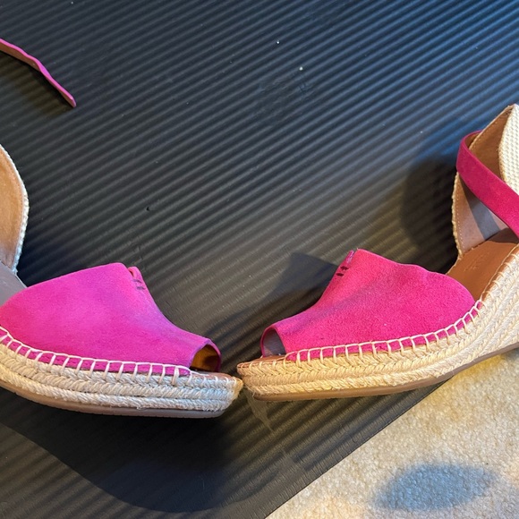 Kenneth Cole Gentle Souls Wedge - Picture 9 of 9